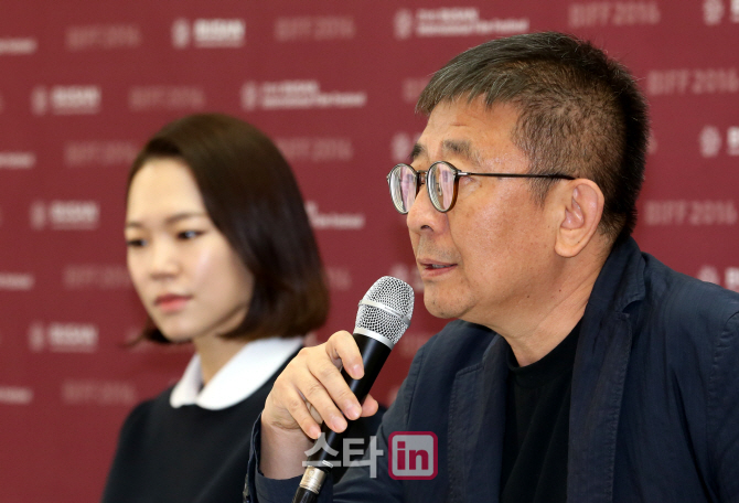 [포토]한예리-장률, BIFF 개막작 '춘몽' 배우와 감독