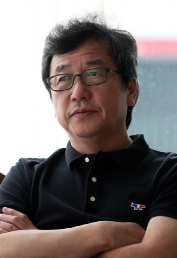 강우석 감독 "식민사관 가장 조심"