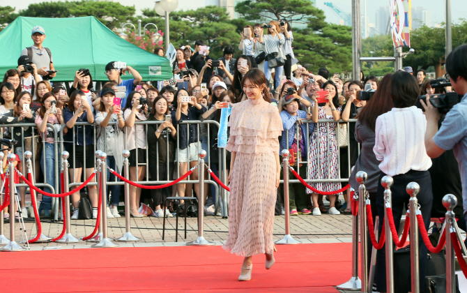 [포토]신민아 '러블리 그 자체~'