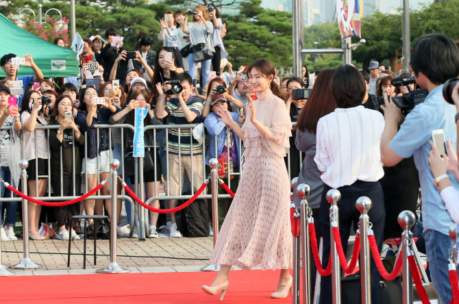 [포토]신민아 '러블리 그 자체'