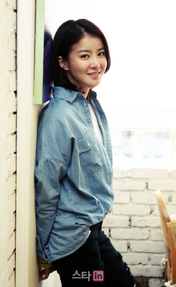 이시영, 요식업 사업가와 열애