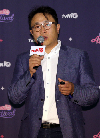 ‘tvN10주년’ 이명한 본부장 “나영석·신원호 이을 후배PD 육성中”