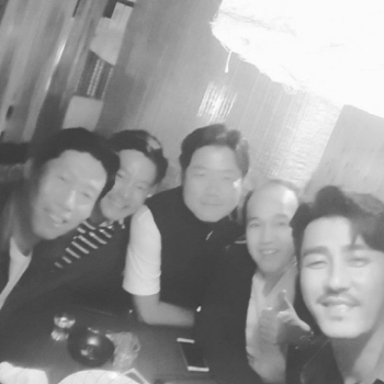 "더치페이" 차승원, '삼시세끼' 팀과 시상식 뒤풀이 공개
