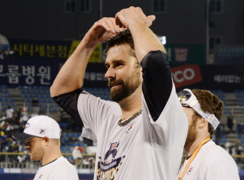 니퍼트 2016 KBO리그 MVP 선정...신인왕 신재영