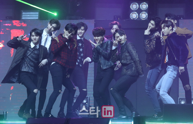 [포토]그룹 펜타곤, '예쁘게 봐주세요'