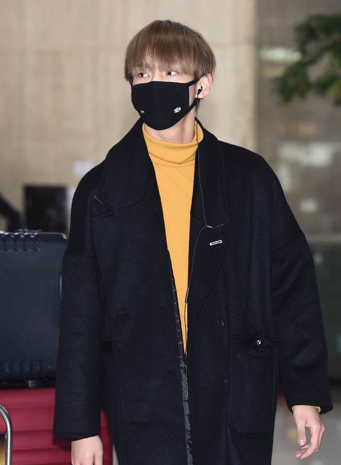 SF9 주호, 카리스마 눈빛 장착