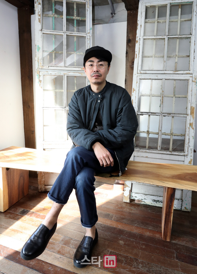 [포토]삼청동에서 만난 조의석 감독