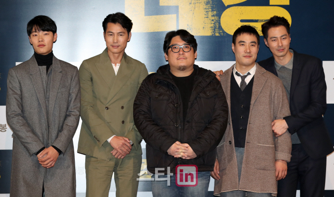 [포토]류준열-정우성-한재림 감독-조인성-배성우, 영화 '더 킹' 주역들