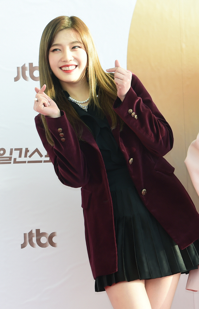 레드벨벳 조이, '하트 눈빛, 하트 입술~'