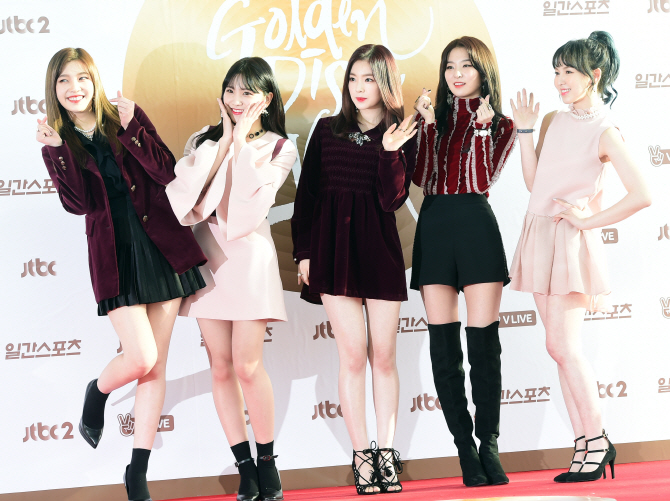 레드벨벳, '골든 디스크서 요정 미모 발산~'