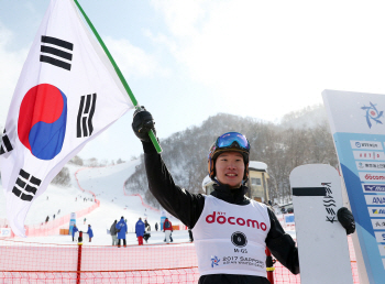 '스노보드 알파인' 이상호, 한국 첫 金...평창 기대주 우뚝