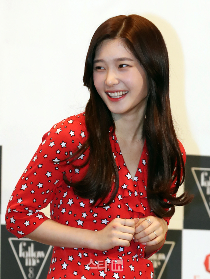 [포토]정채연, '수줍은 미소'