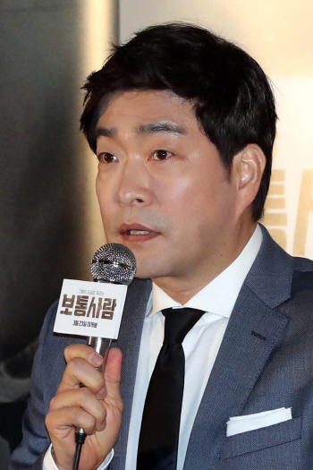 손현주 “'밤해변' 보랴 '프리즌' 보랴 힘드셨죠?”