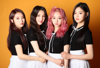 이달의 소녀 1/3 "마음 속으로는 1위도 하고 싶다"(인터뷰)