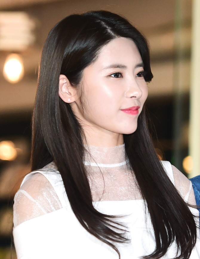 다이아 기희현, '인형 미모~'