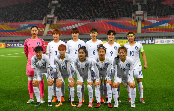 '장슬기 천금 동점포' 여자축구대표팀, 평양 원정 1-1 무승부