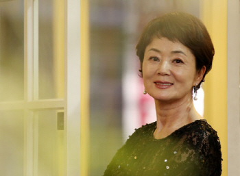 故 김영애 별세, 빈소 조문 줄이어…추모글도