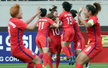'평양의 기적' 한국 여자축구, 다음은 월드컵 본선이다