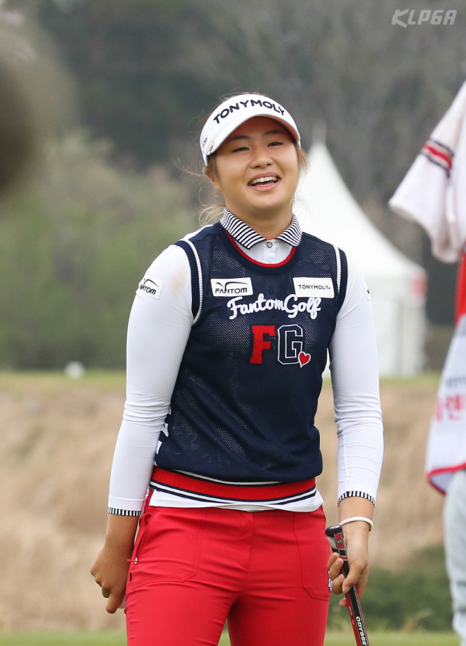 ‘KLPGA 2강’ 김해림·이정은…LPGA 공세에도 굳건할까