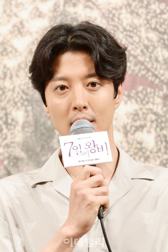 ‘7일의 왕비’ 이동건 “광기 연기 호평 감사… 집중의 힘”