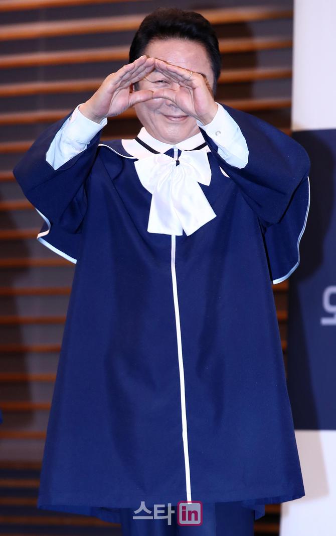 허참 "겸손·준비, 좌우명으로"…데뷔 45주년 맞은 국민MC(인터뷰①)