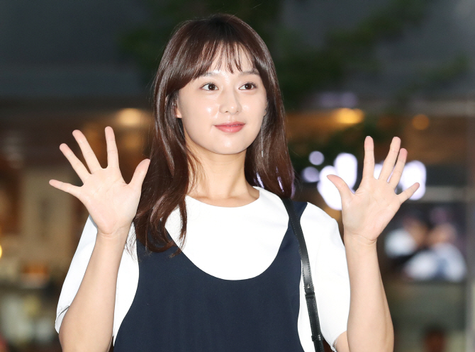 김지원, '여의도에서 샤방 샤방~'