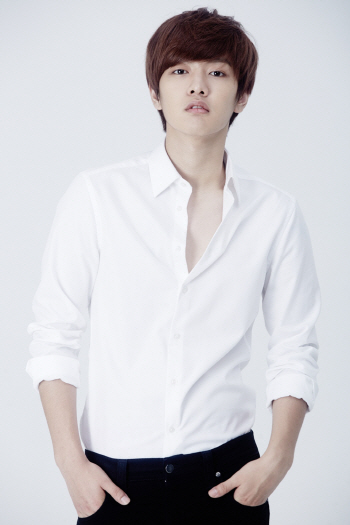 크로스진 신원호, ‘20세기’ 합류…한예슬 동생役