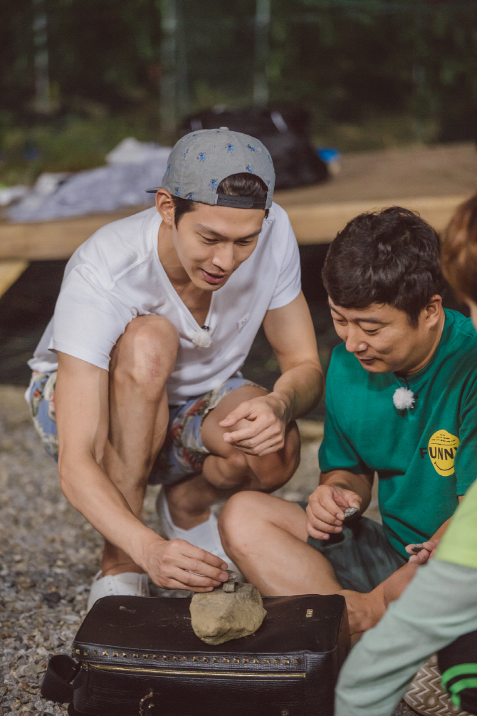 '밤도깨비' 최정원, 밤샘 촬영에 무너진 자존심 "이런 방송 처음"