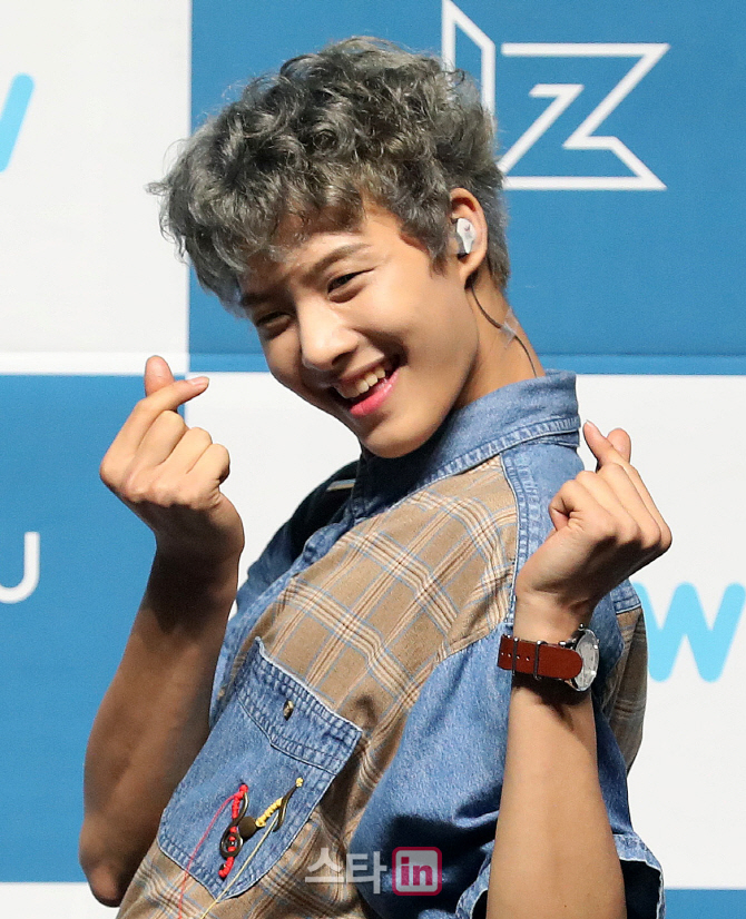 [포토]'아이즈(IZ)' 우수, '상큼한 미니하트'