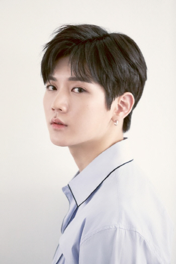 뉴이스트 렌, ‘사자’ 합류…나나 남동생役