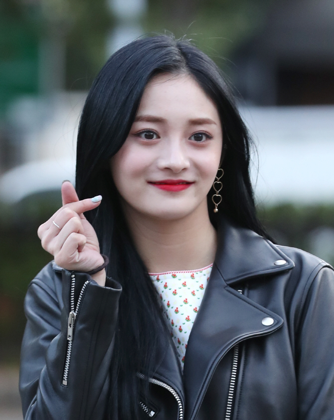 프리스틴 결경, '하트 뿅~'
