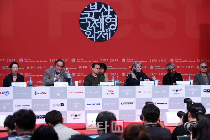 [포토]제22회 부산국제영화제, '뉴 커런츠 심사위원 기자회견'