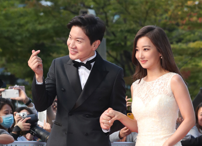 김정근-이인혜, '부일 영화제' MC!