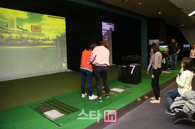 [포토] 골프존뉴딘그룹 '지역아동센터 대상 VR 스포츠체럼 지원 봉사'