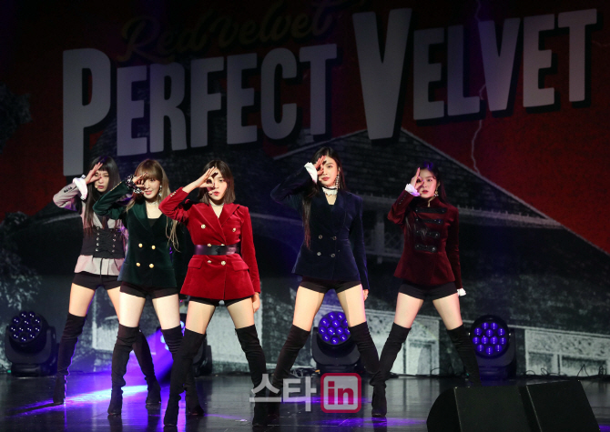 [포토]레드벨벳 '퍼펙트 레드벨벳'