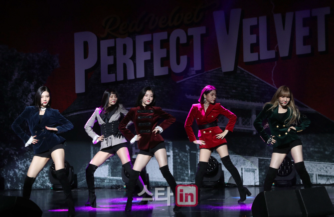[포토]레드벨벳 '피카부는 까꿍'