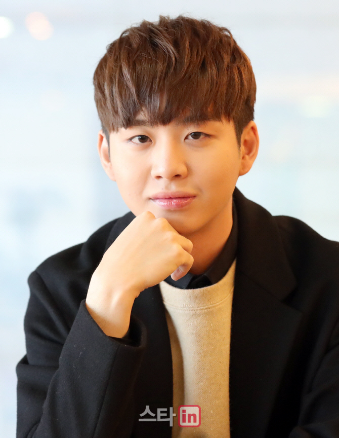 [포토]인터뷰 갖는 신동우