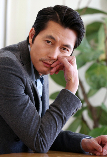 정우성, 유엔난민기구에 누적 기부금 5000만원