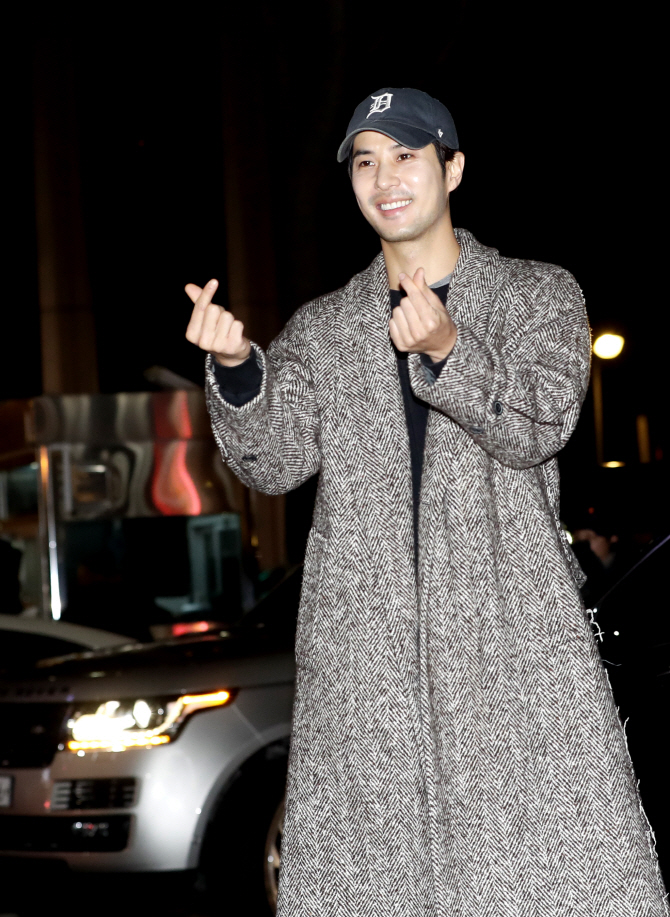 김지석, '하트 장인'