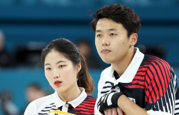 컬링 장혜지-이기정, 미국에 9-1 완승…2승째