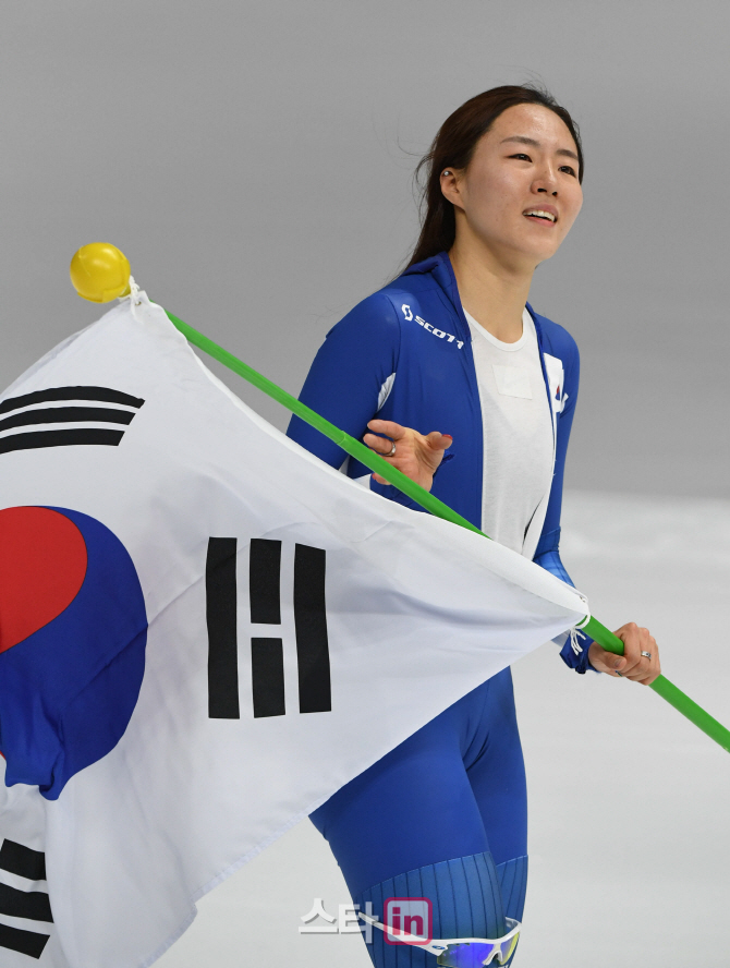 [포토]화려한 피날레 장식한 이상화