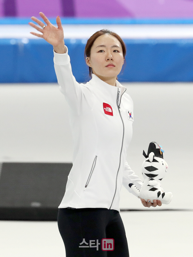 [포토]이상화, 빙속여제의 인사