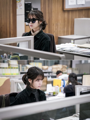 ‘나의아저씨’ 아이유, 첫 스틸 공개…‘묘한 분위기’