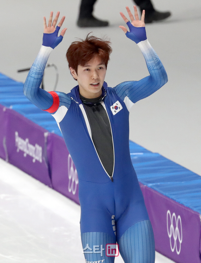 [포토]김태윤, 빙속 남자 1,000ｍ 1분8초22