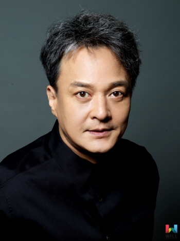 조민기, 남학생도 성희롱 "이래서 XX는 하겠냐' 추가 폭로