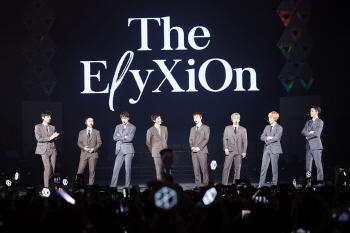 엑소, 싱가포르도 은빛으로…단콘 성료