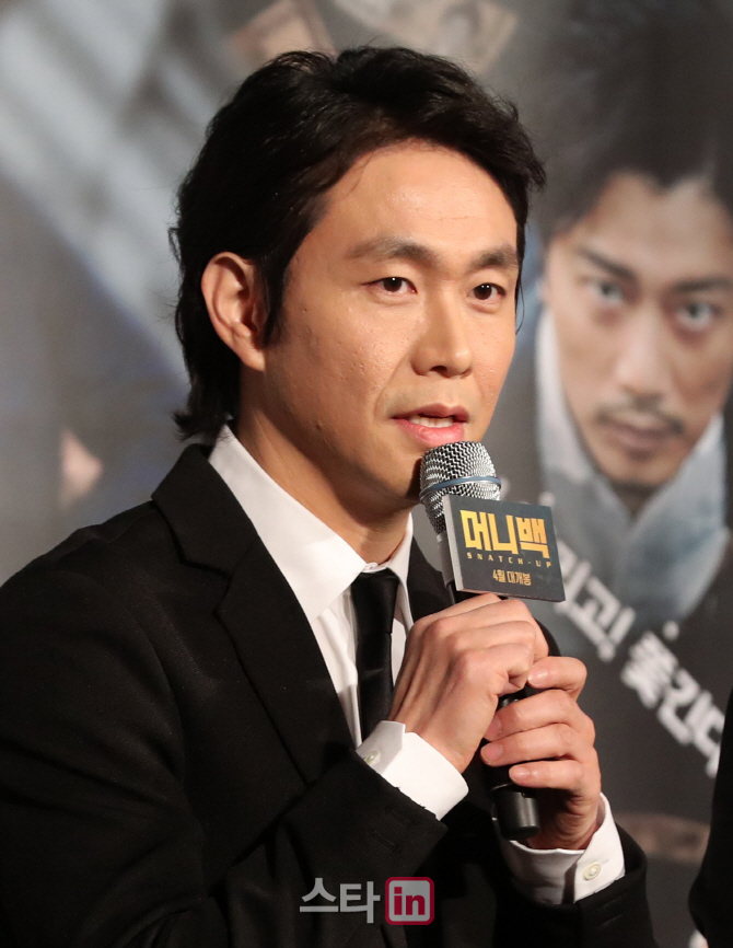 [포토]인사말하는 오정세