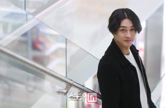 [포토]성혁 '천의 얼굴'