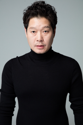 ‘라이프’ 유재명 “조승우와 재회, 설레고 기대”
