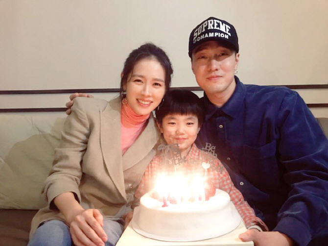 `지만갑` 100만 돌파…입소문에 평일 관객 늘었다